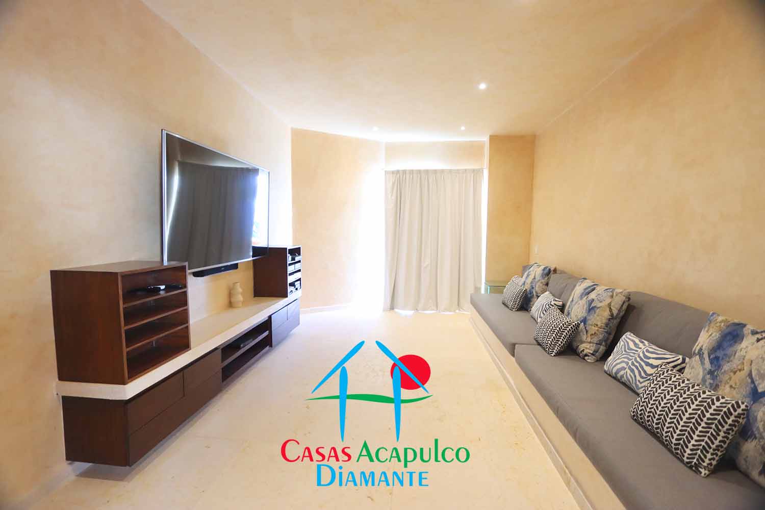 Tres Vistas - Sala de televisión 3